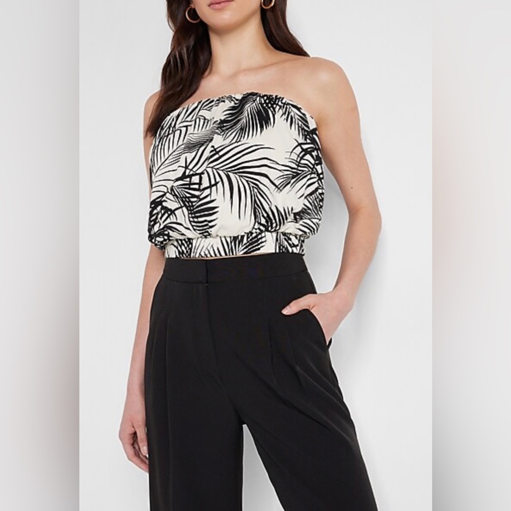 NWOT Express Banded Bottom Bubble Tube Top Palm Print Black Cream Size L